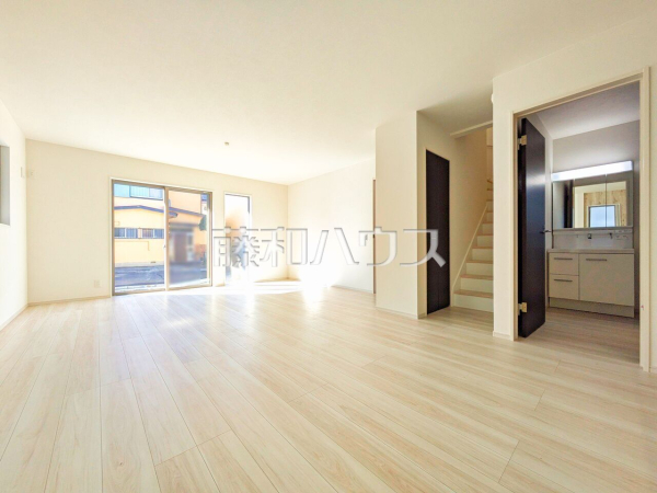 1号棟　リビング　【八王子市緑町】