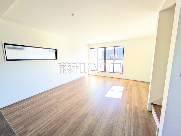 3号棟　リビング　【福岡市西区小戸３丁目】