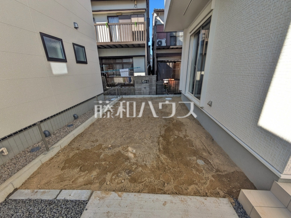 3号棟　庭　【春日井市東野町西２丁目】
