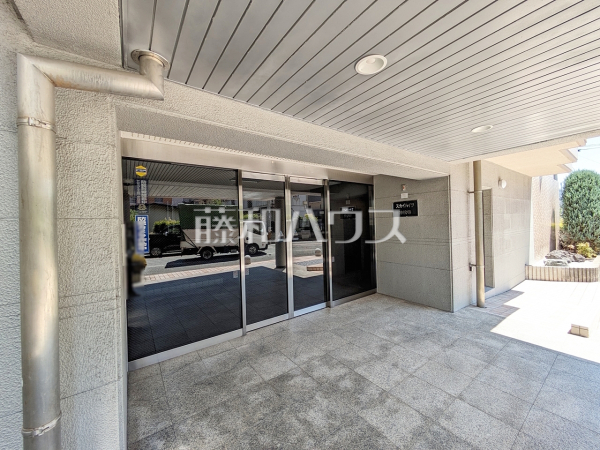 玄関　【スカイハイツ神松寺】