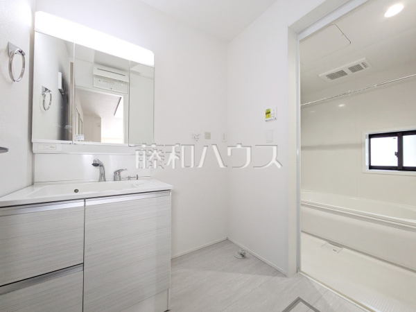 1号棟　洗面室　【昭島市宮沢町３丁目】