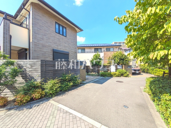 接道状況および現場風景　【西東京市谷戸町２丁目】