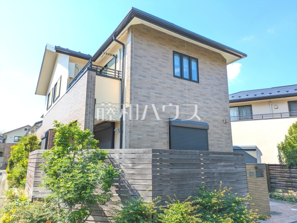 外観　【西東京市谷戸町２丁目】
周囲に高い建物のないエリアのため、空が大きく感じます。　