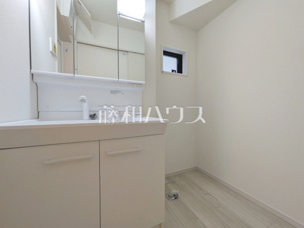 1号棟　洗面室　【三鷹市大沢５丁目】