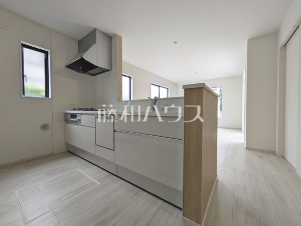 1号棟　キッチン　【三鷹市大沢５丁目】