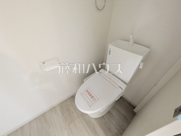 1号棟　トイレ　【三鷹市大沢５丁目】