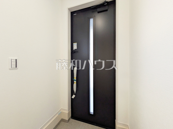 2号棟　玄関ホール　【三鷹市大沢５丁目】