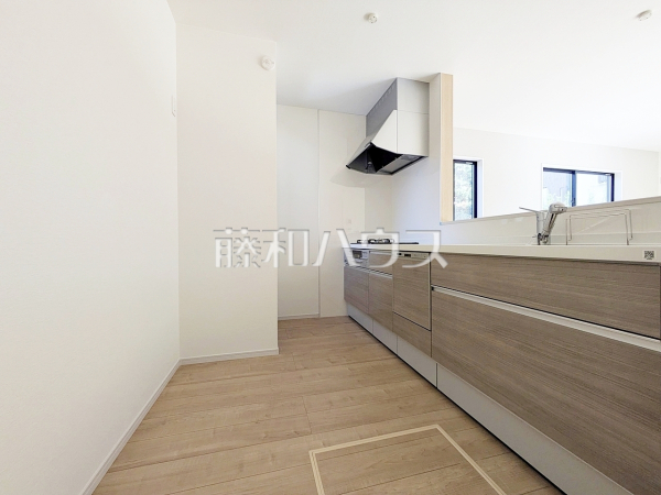 2号棟　キッチン　【三鷹市大沢５丁目】