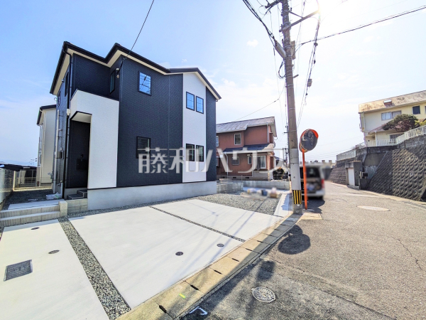 接道状況および現場風景　【福岡市東区和白丘３丁目】