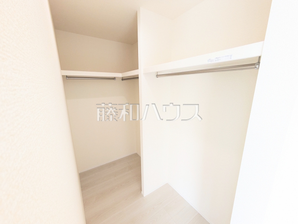 1号棟　ウォークインクローゼット　【西春日井郡豊山町大字豊場字新田町】
