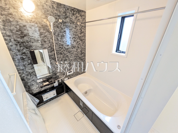 2号棟　浴室　【西春日井郡豊山町大字豊場字新田町】