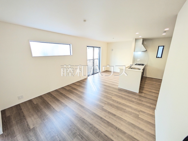 2号棟　リビング　【西春日井郡豊山町大字豊場字新田町】