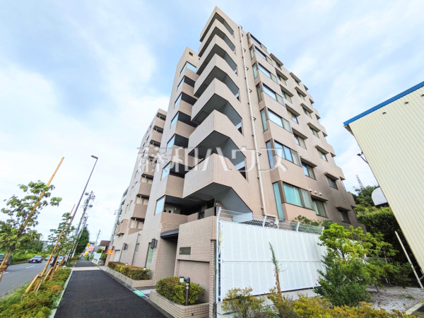 ■外観■
住まいの事なら地元で豊富な実績を誇る、地域密着の当社へお任せ下さい!【ドミナス多摩・南大沢】 ■外観■
住まいの事なら地元で豊富な実績を誇る、地域密着の当社へお任せ下さい!【ドミナス多摩・南大沢】