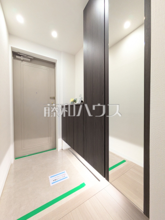 玄関 【ドミナス多摩・南大沢】 玄関 【ドミナス多摩・南大沢】