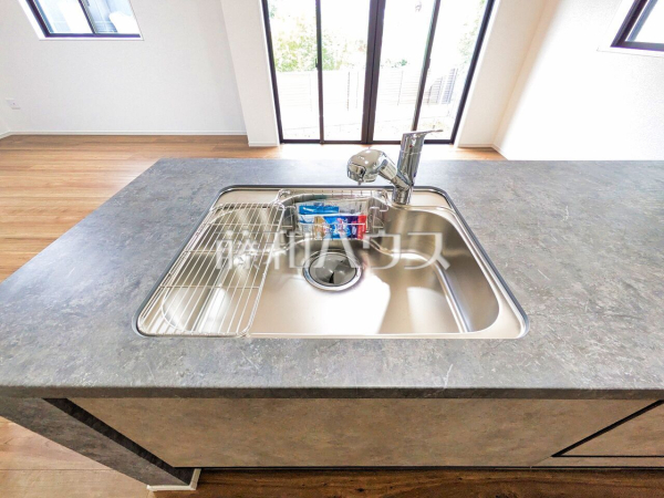 キッチン　【所沢市小手指元町３丁目】