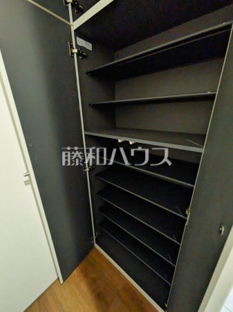 収納　【所沢市小手指元町３丁目】