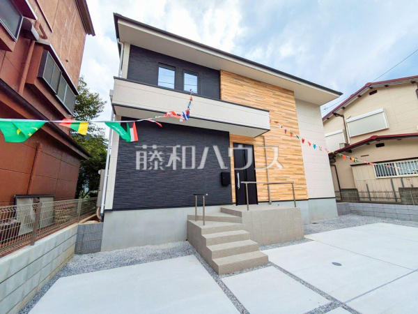 外観　【所沢市小手指元町３丁目】 堂々完成、いつでもご内覧いただけます！ぜひ実物をご覧いただきたく思います。喜んでご案内いたしますのでお気軽にお問合せ下さい。 