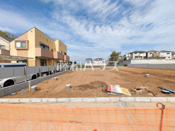 現場風景　【清瀬市中里６丁目】 見学はしたいけど、なかなか時間が取れない・・・そんな方に出勤前や仕事終わりにマイホームを見学できるサポートをいたします。 