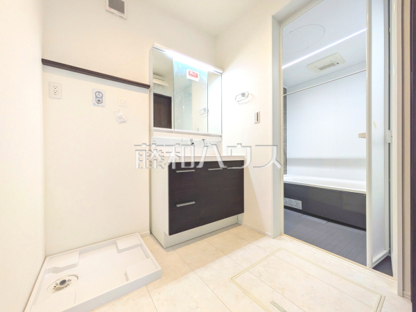 洗面室　【西東京市芝久保町１丁目】