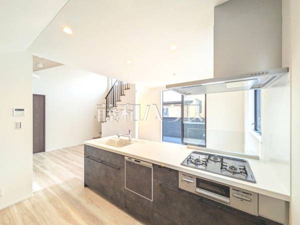 キッチン　【西東京市芝久保町１丁目】