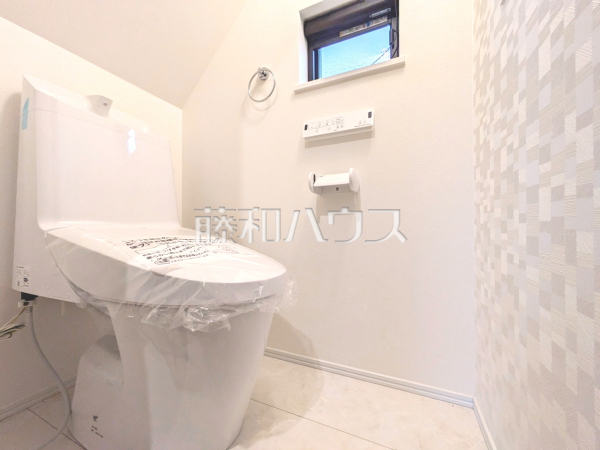 トイレ　【西東京市芝久保町１丁目】