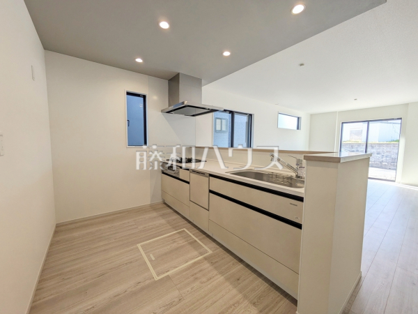 1号棟　キッチン　【福岡市南区中尾２丁目】