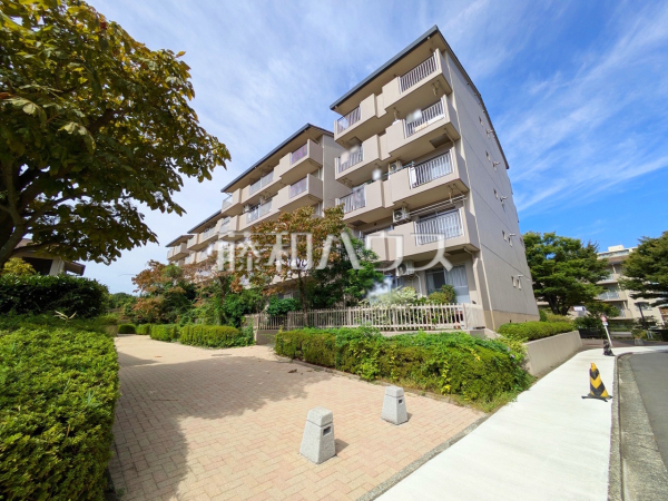 外観　【グリーンメゾン鶴牧5号棟】