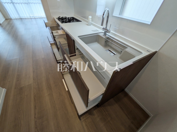 キッチン　【グリーンメゾン鶴牧5号棟】