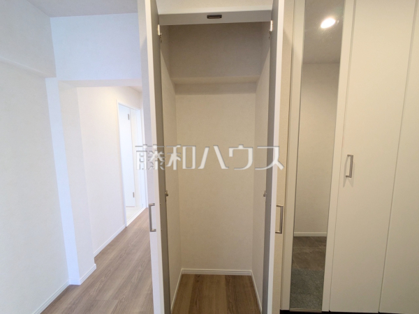 収納　【グリーンメゾン鶴牧5号棟】