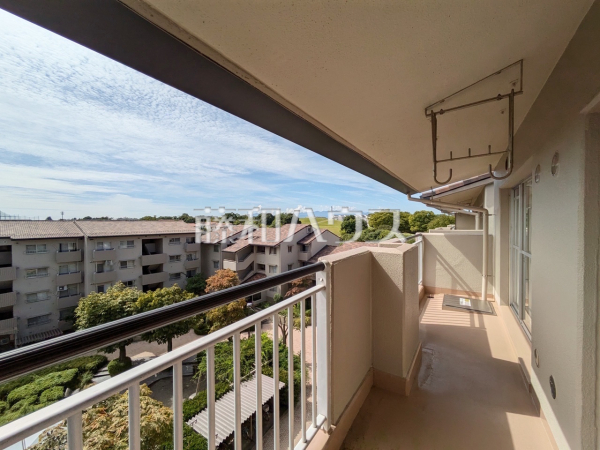 バルコニー　【グリーンメゾン鶴牧5号棟】