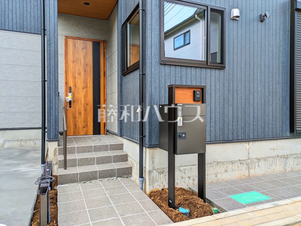 11号棟　玄関　【志木市柏町５丁目】