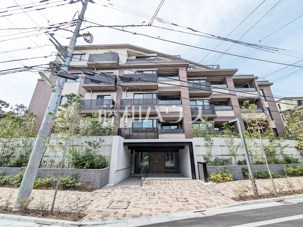 ≪外観≫大切なご家族の一員であるペットと一緒に暮らせるマンション！（細則有）　　【アトラスシティ千歳烏山グランスイート　風ノ棟】