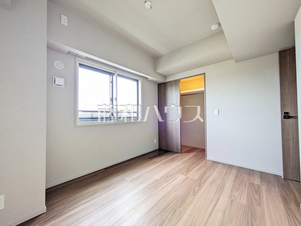 ≪居室≫　【アトラスシティ千歳烏山グランスイート　風ノ棟】