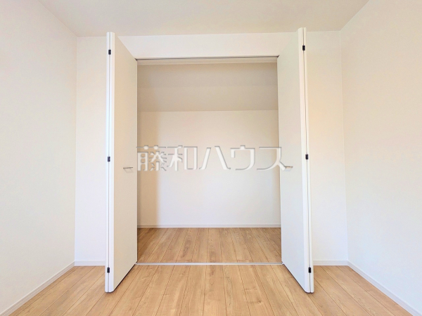 ≪収納≫各居室に収納スペース完備！　【稲城市東長沼】