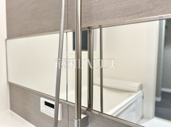 浴室鏡　【世田谷区千歳台５丁目】