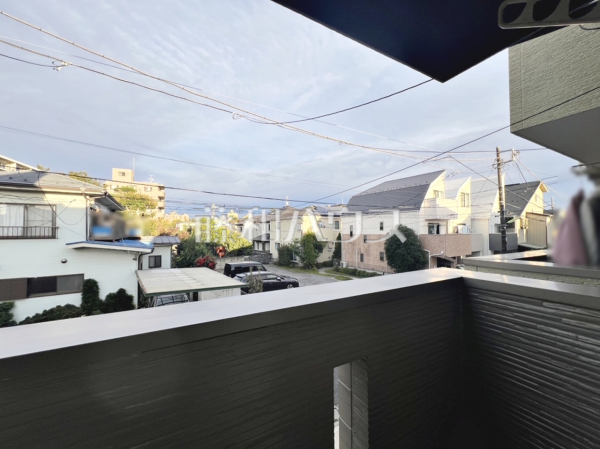 バルコニー　【世田谷区千歳台５丁目】