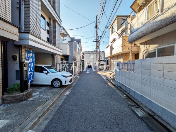 接道状況および現場風景　【世田谷区南烏山１丁目】