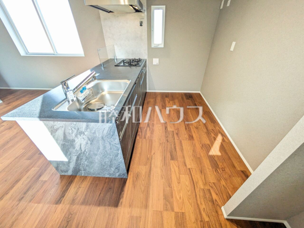 3号棟　キッチン　【世田谷区祖師谷６丁目】