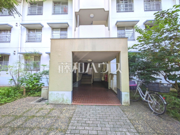 エントランス　【西原グリーンハイツ　6号棟】