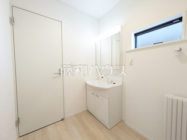 2号棟　洗面室　【新座市畑中２丁目】