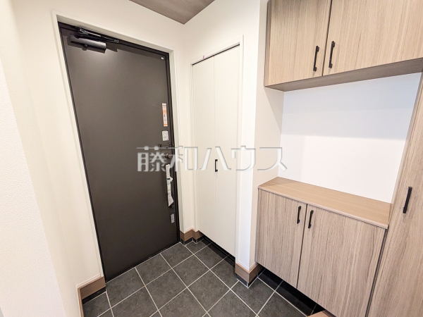 3号棟 玄関 【春日井市柏井町7丁目】 3号棟 玄関 【春日井市柏井町7丁目】