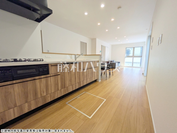 2号棟　キッチン／リビング　【名古屋市守山区深沢１丁目】