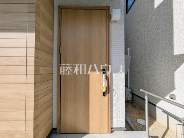 2号棟　玄関　【名古屋市守山区深沢１丁目】