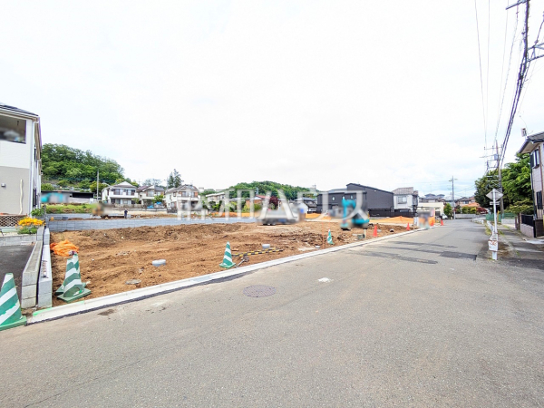 接道状況および現場風景　【八王子市川口町】周辺環境はもちろん日当たりや設備仕様など実際に行ってみないと分からないことも多くございます。営業担当がご案内いたしますのでお気軽にお問い合わせください。
