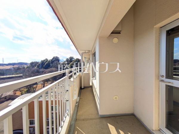 バルコニー　【ベルコリーヌ南大沢第6号棟】