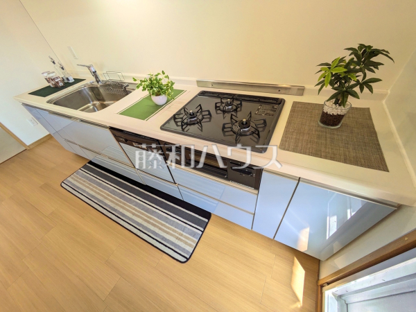 キッチン　【ベルコリーヌ南大沢第6号棟】