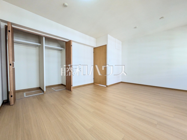 居室　【ベルコリーヌ南大沢第6号棟】