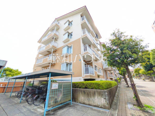 外観　【ベルコリーヌ南大沢第6号棟】