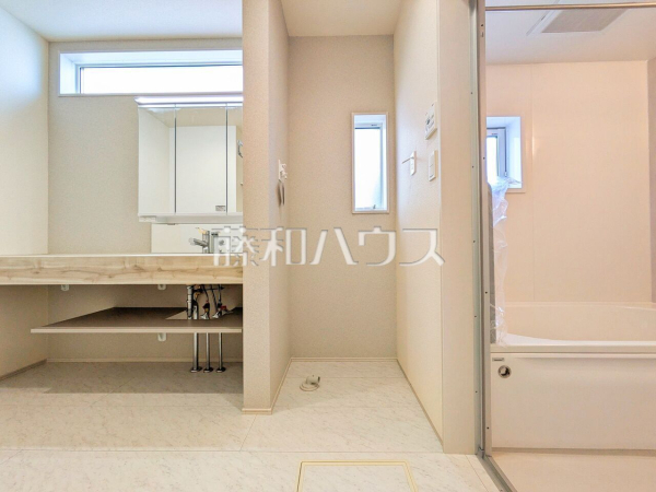 2号棟　洗面室　【所沢市大字下安松】