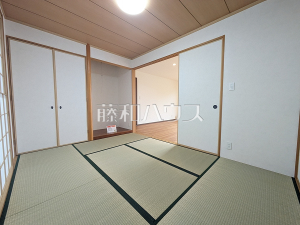 居室　【春日井市坂下町５丁目】